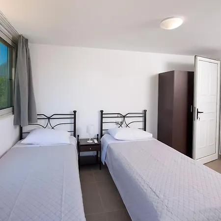 Demetrious Casa de Férias