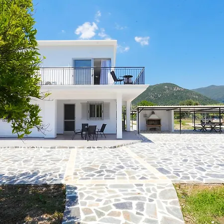 Holiday home Demetrious *
