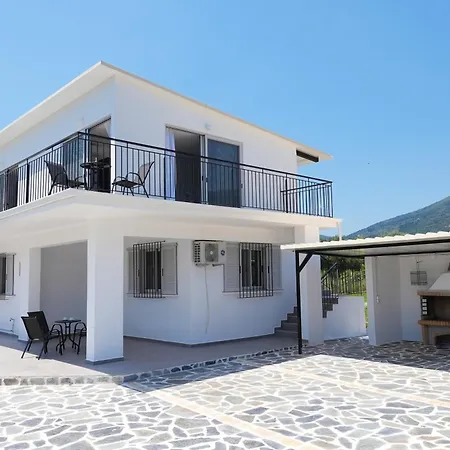 Demetrious * Kondaraina