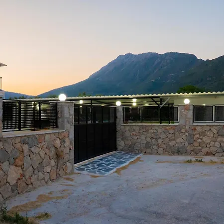 Demetrious Casa de Férias Kondaraina