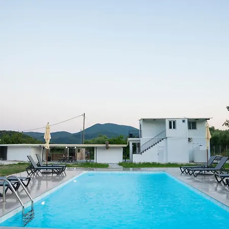 Demetrious Casa de Férias