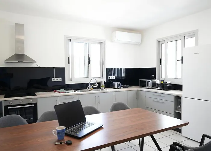 Demetrious Kondaraina