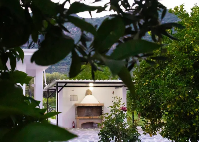 Holiday home Demetrious Kondaraina