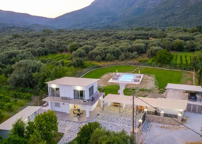 Holiday home Demetrious *